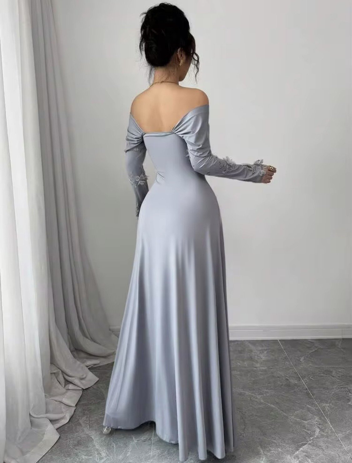 فستان سهرة رصاصي مميز — 6