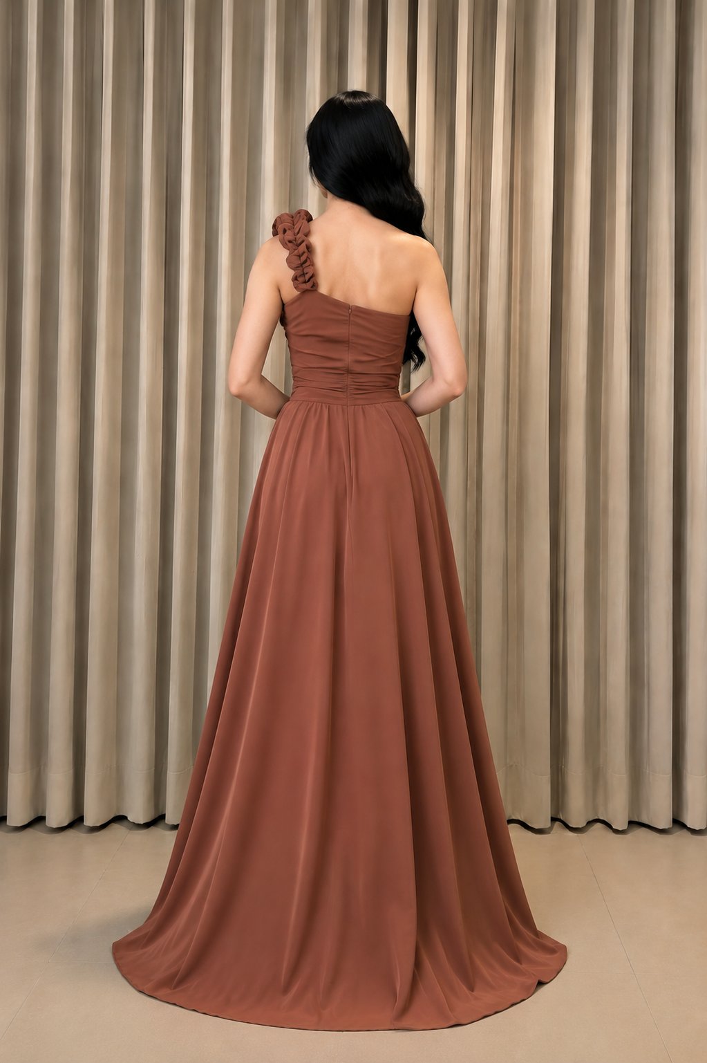 فستان سهرة بتصميم نازك — 3