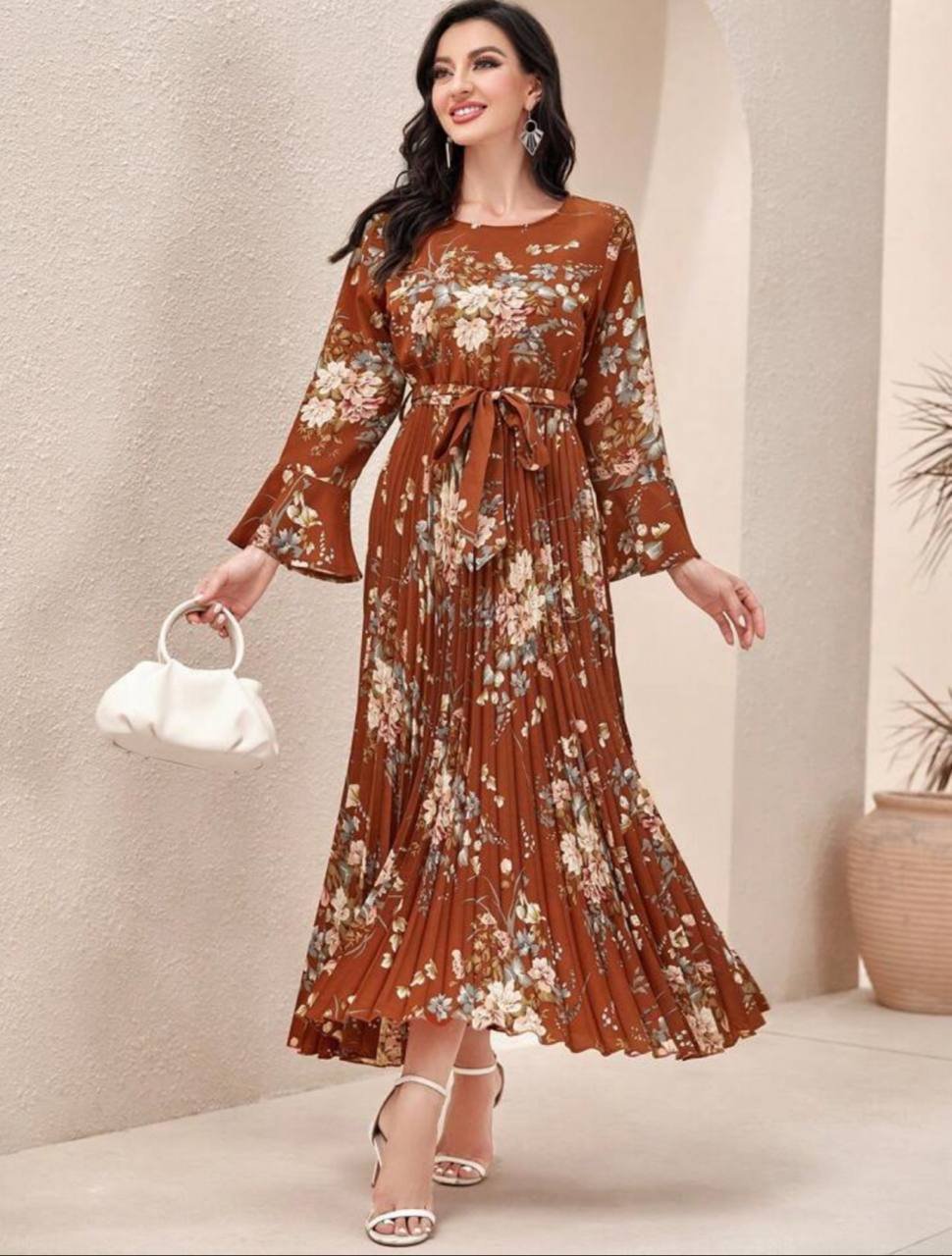فستان محجبات بتصميم كلاسيكي