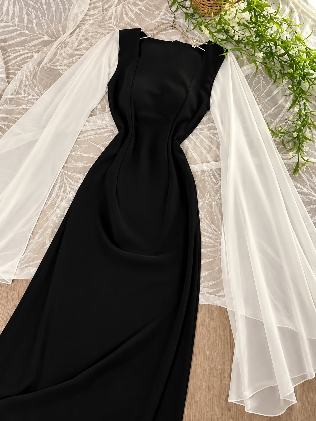 فستان سهرة رائع ومميز — 1
