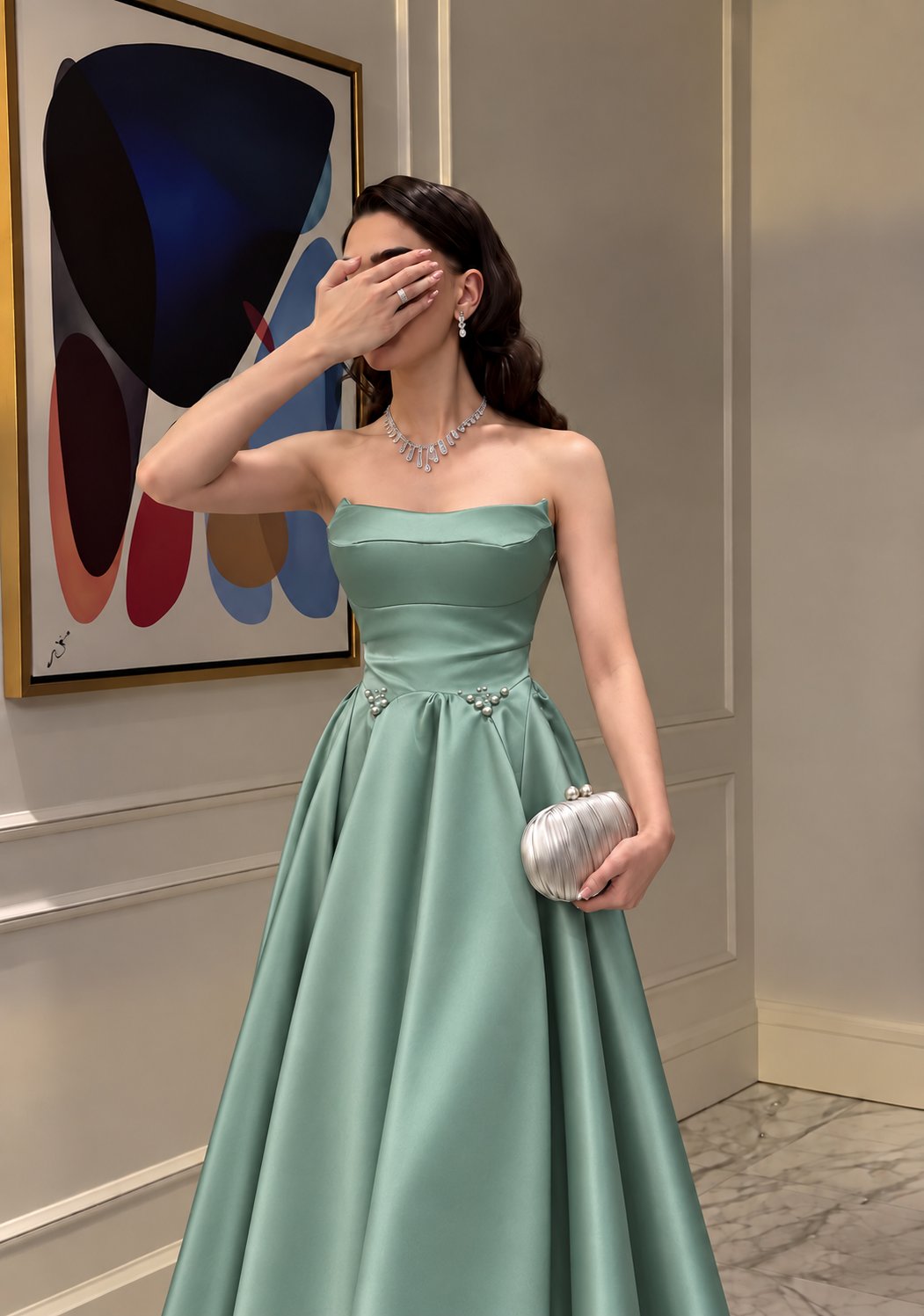 فستان سهرة بتصميم ترندي ملكي — 2