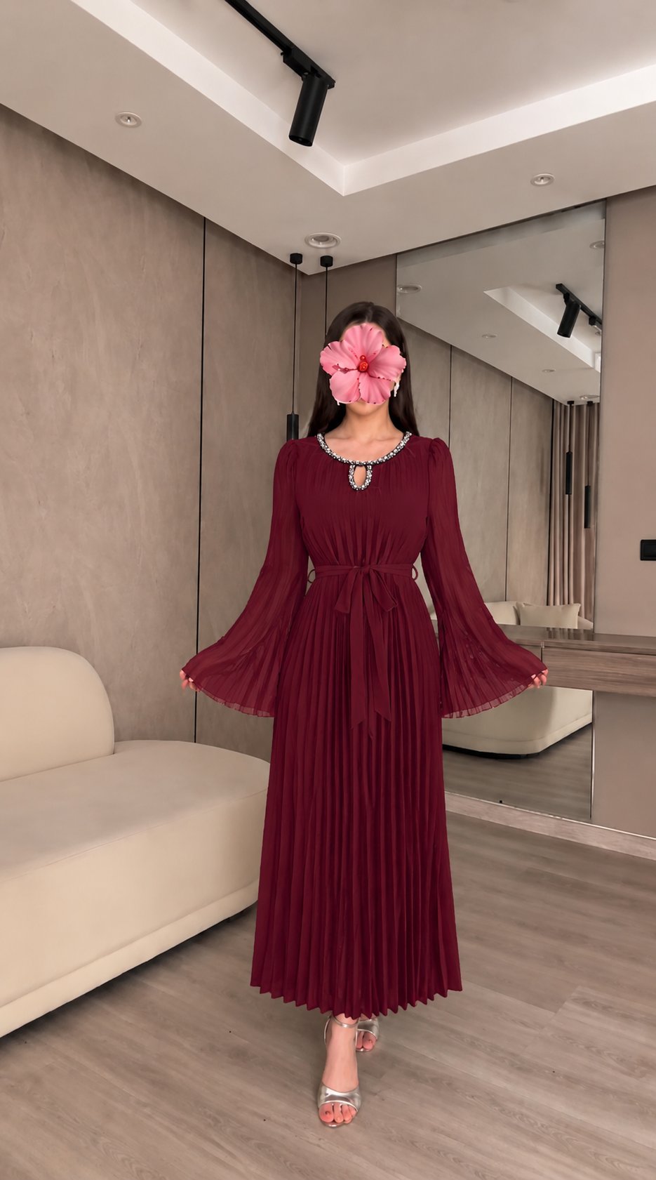 فستان ماروني بتصميم انيق ومميز — 2