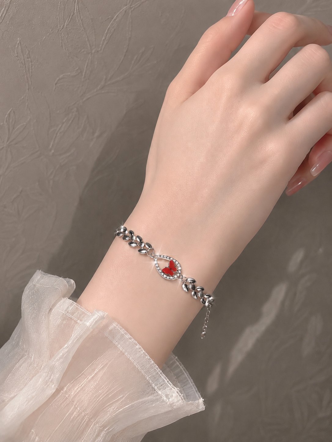 اسوار فضي ناعم — 2