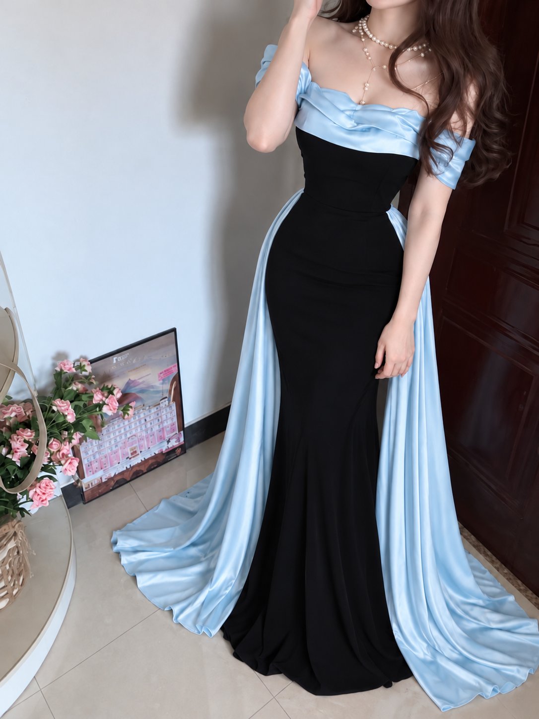 فستان سهرة بتصميم أنيق وعصري