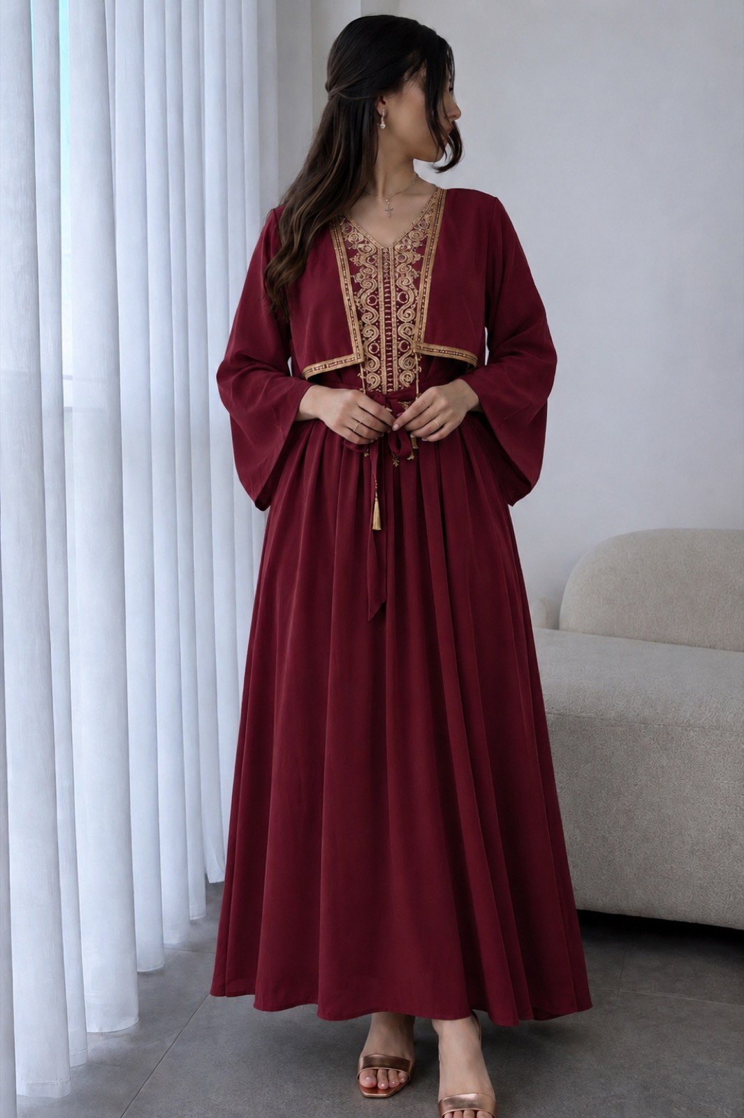 عباية كافتان مطرّزة بالذهبي — 2